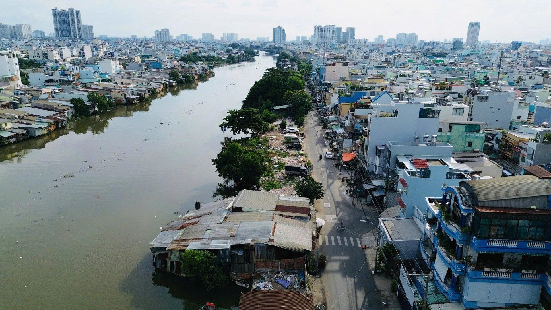 mo rong Ton That Thuyet anh 2