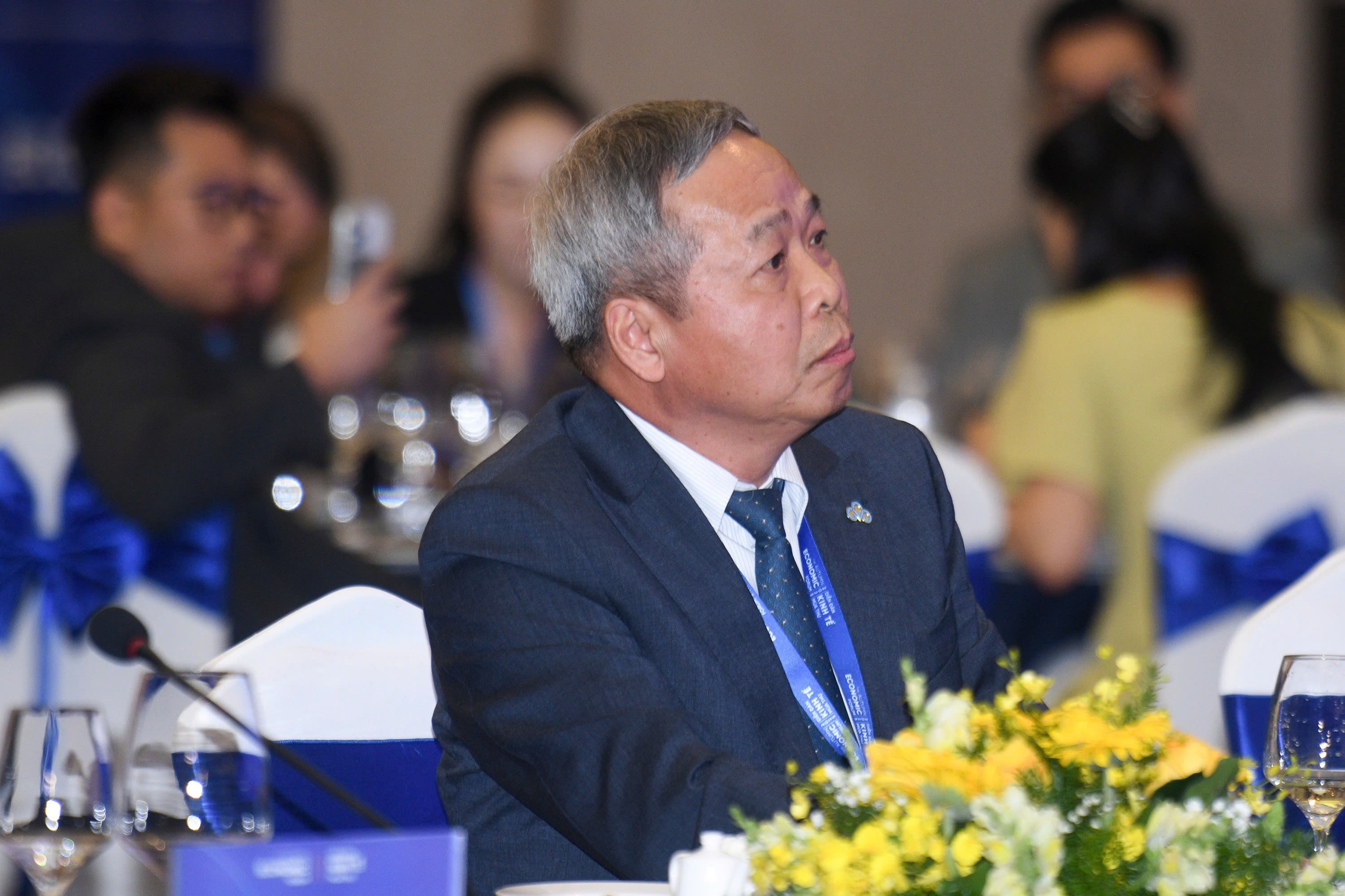 dien dan kinh te anh 1