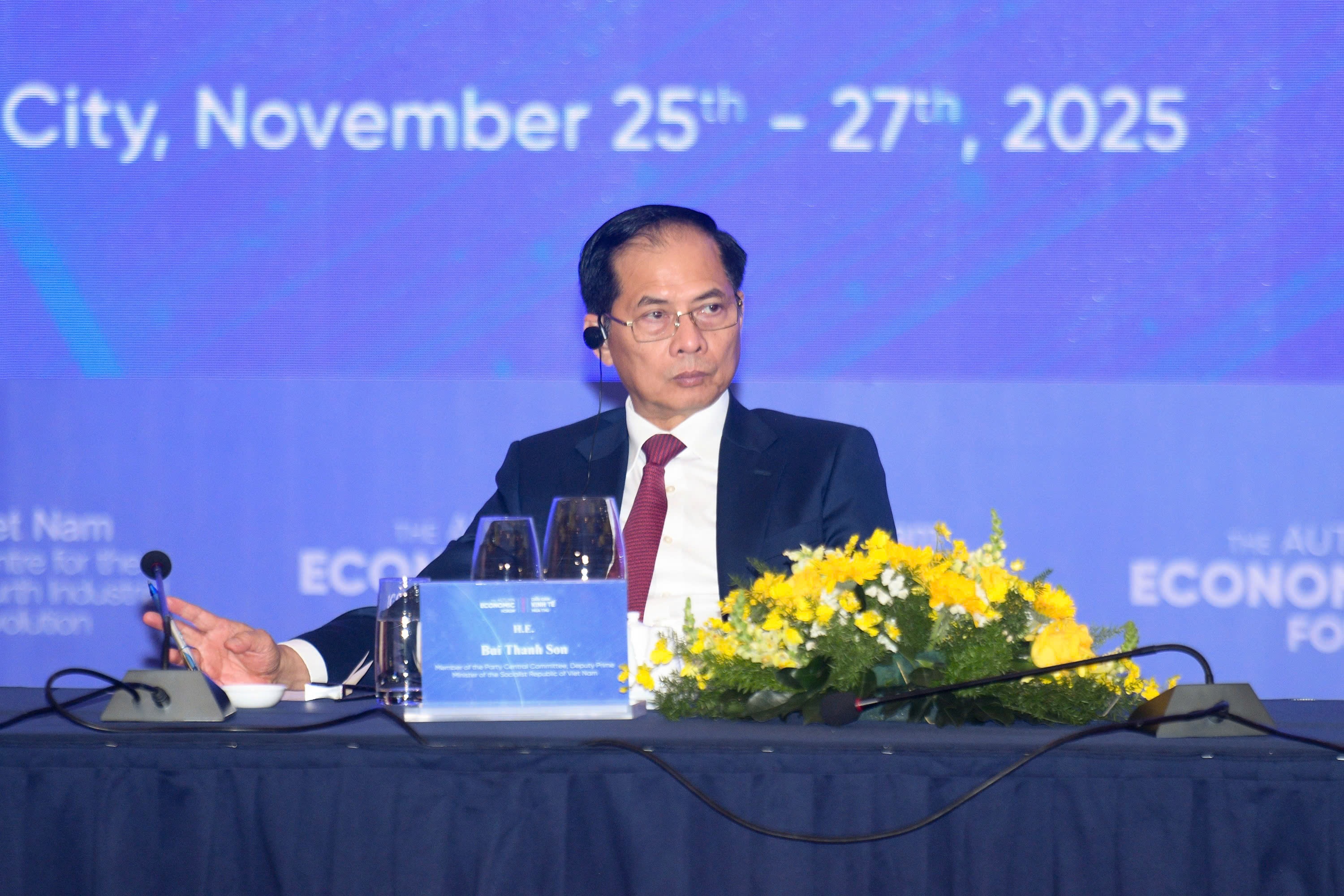 dien dan kinh te anh 2