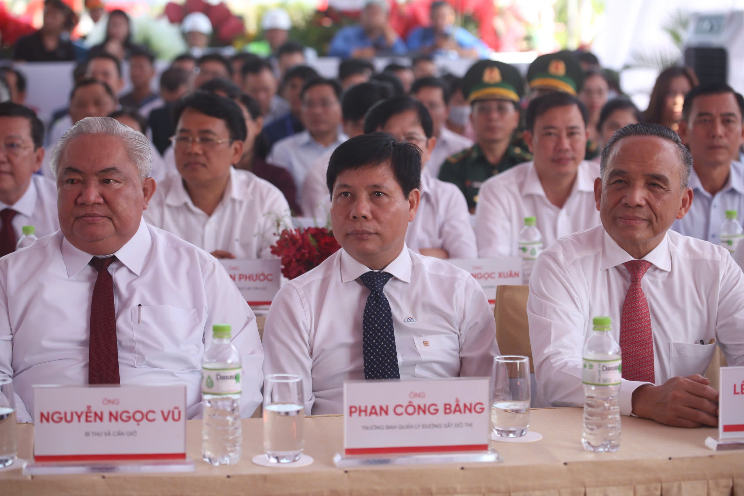 ben thanh can gio anh 9