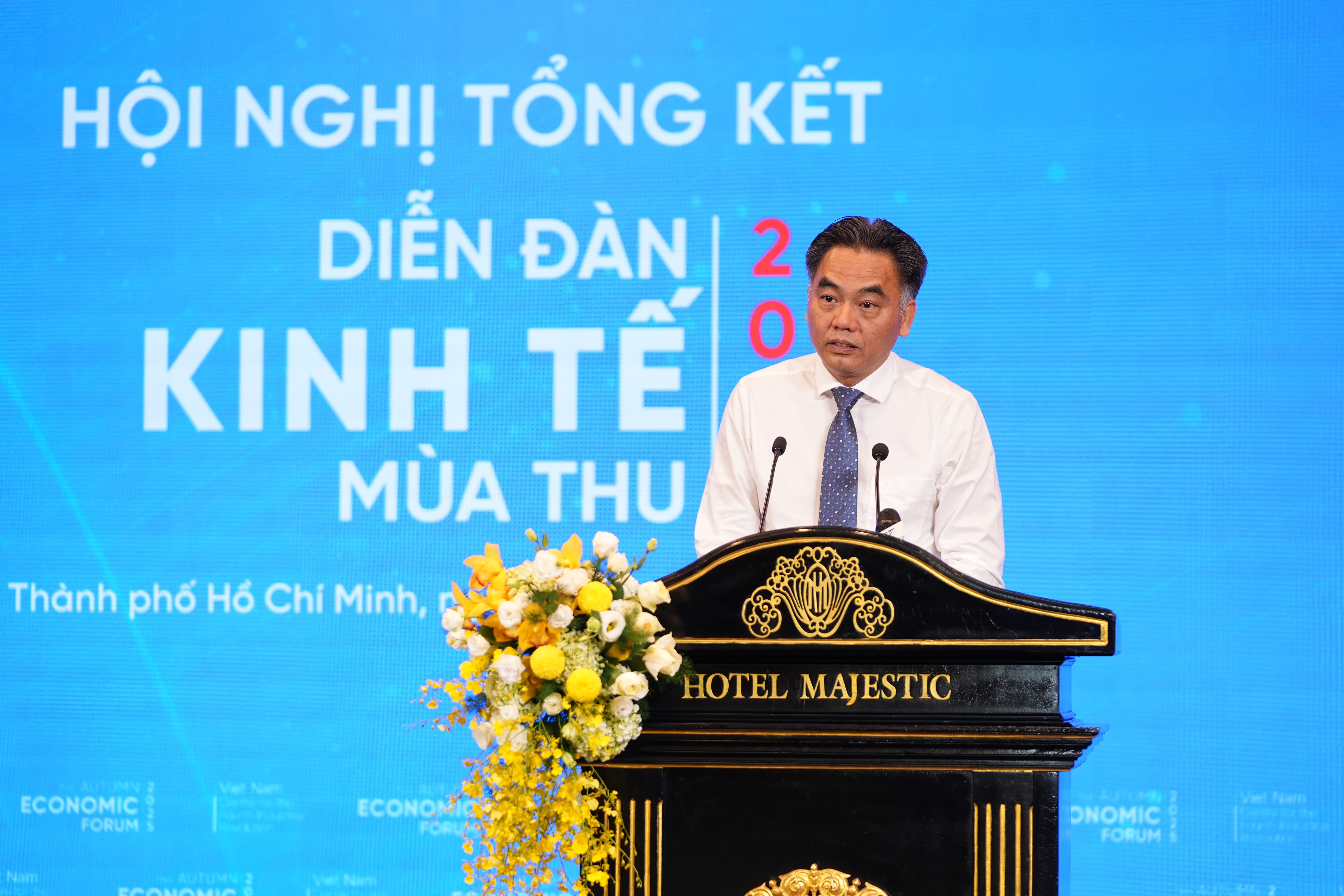 trung tam tai chinh anh 1