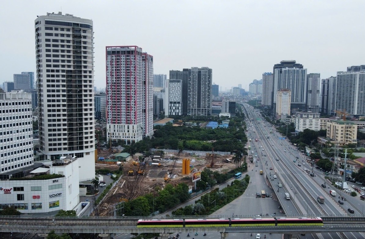 Nhin lai nhung thuong vu sang tay, doi chu 'dat vang' nam 2025 hinh anh