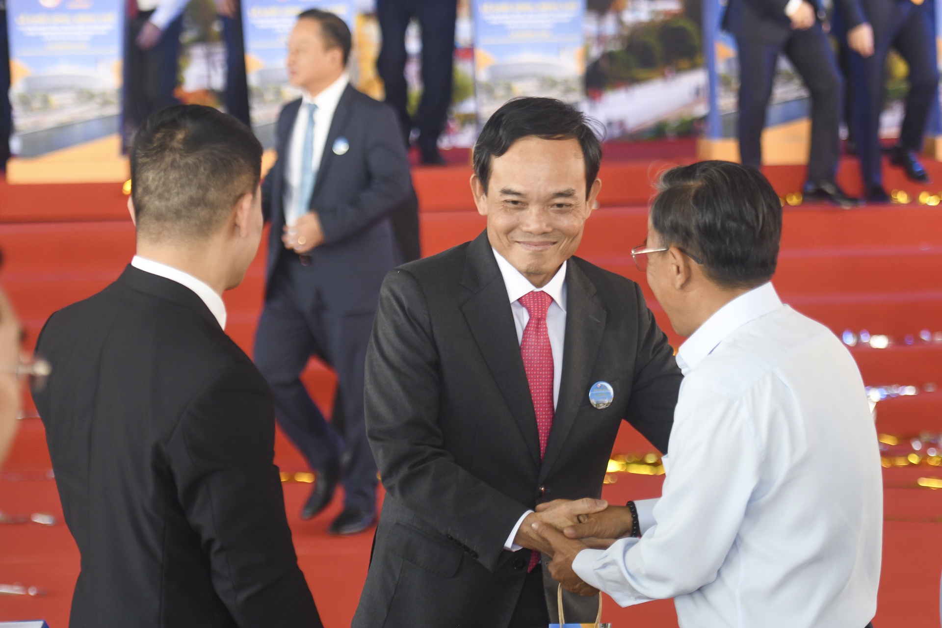 Khu lien hop the thao anh 9