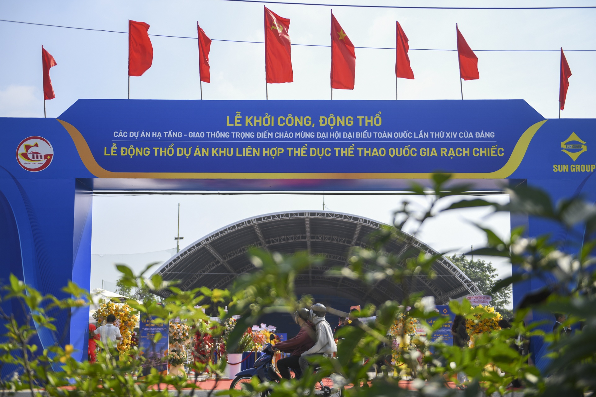 Khu lien hop the thao anh 2