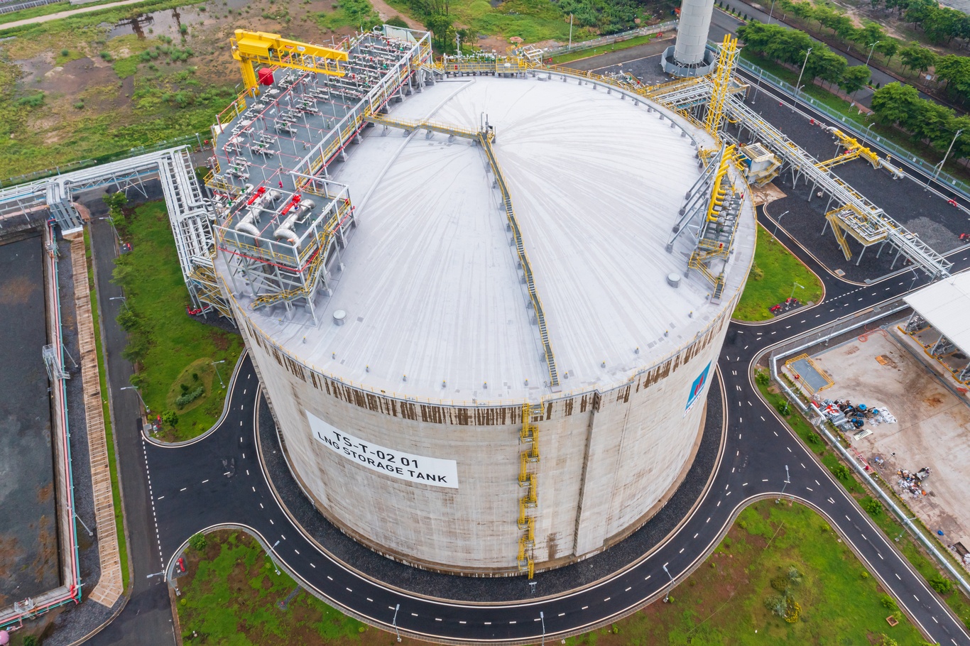 PV GAS nang cong suat tai hoa khi kho LNG Thi Vai hinh anh