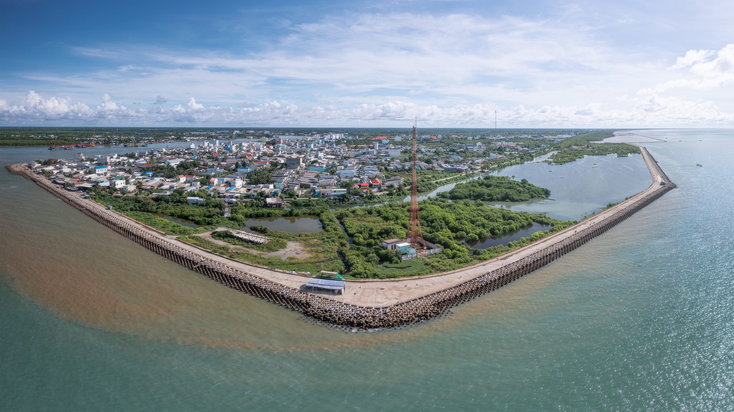 Ca Mau chi hon 200 ty dong xay khu neo dau tranh bao hinh anh