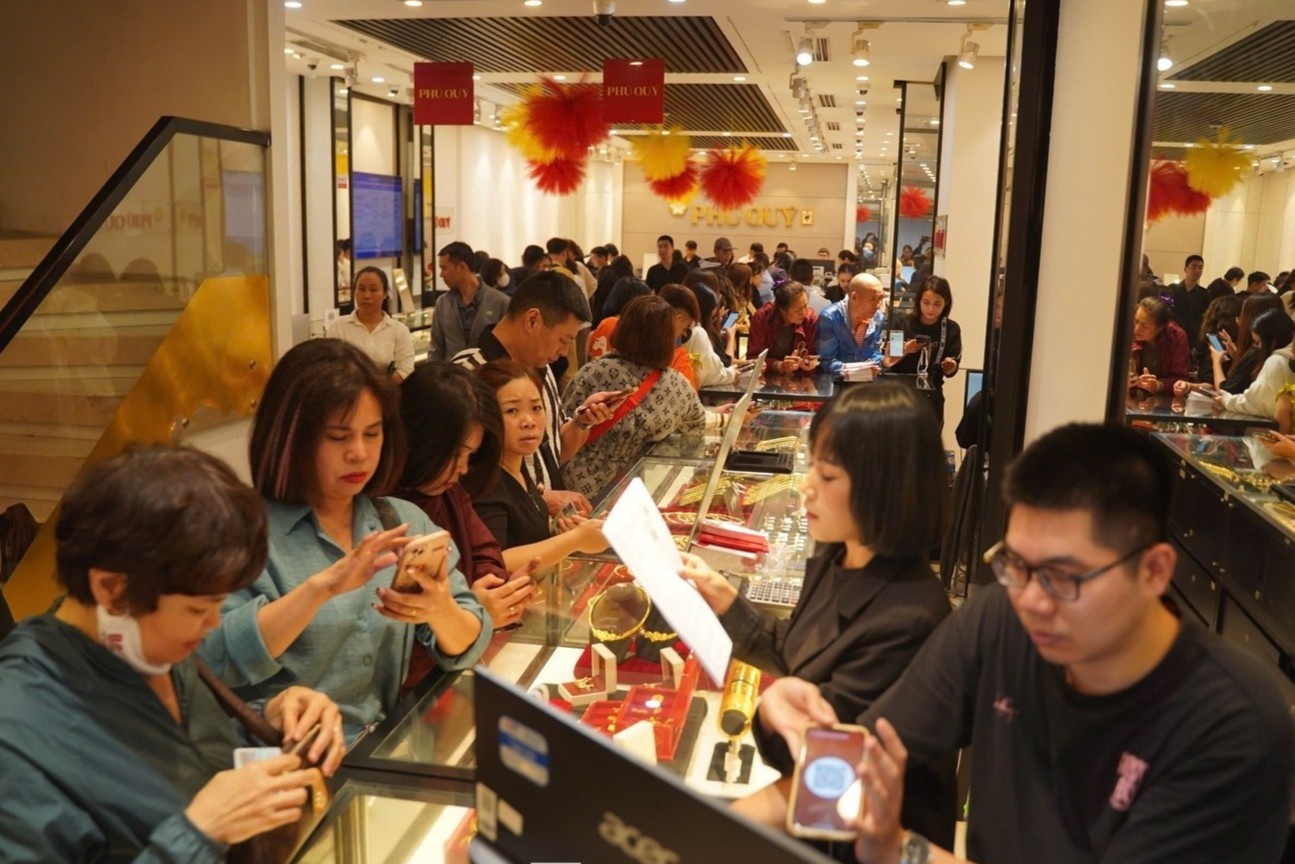 Luu y quan trong ve viec mua vang ngay Via Than tai hinh anh