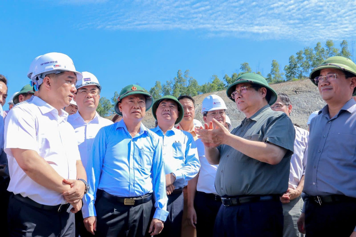 Thu tuong thi sat du an cao toc Quang Ngai - Hoai Nhon hon 20.000 ty hinh anh