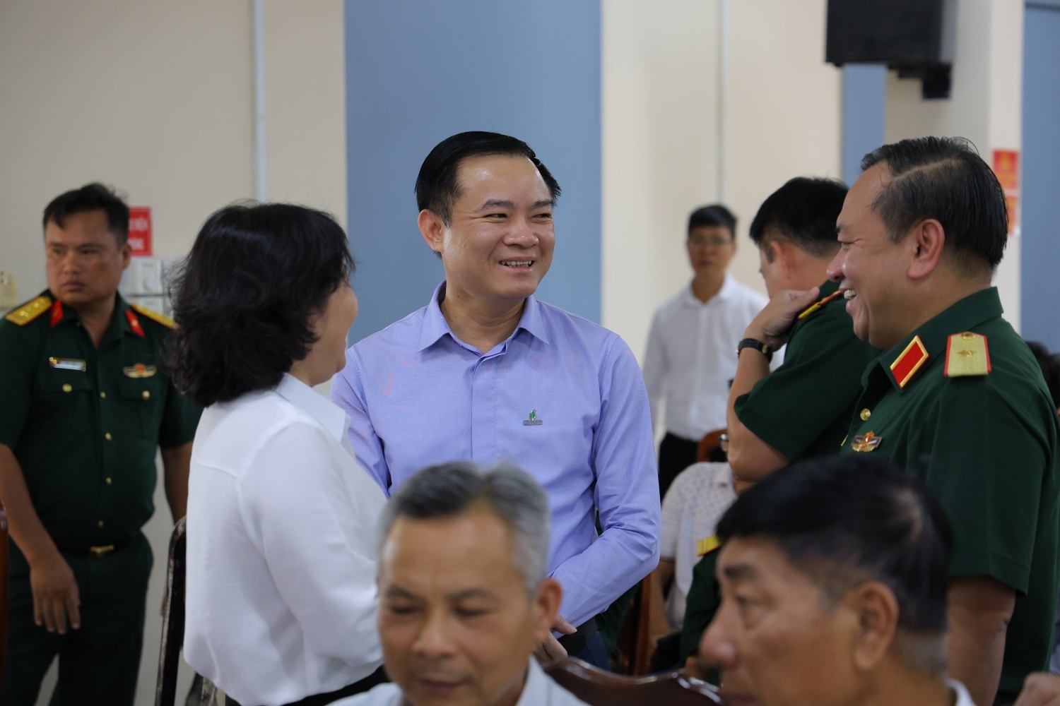 dai bieu quoc hoi anh 1