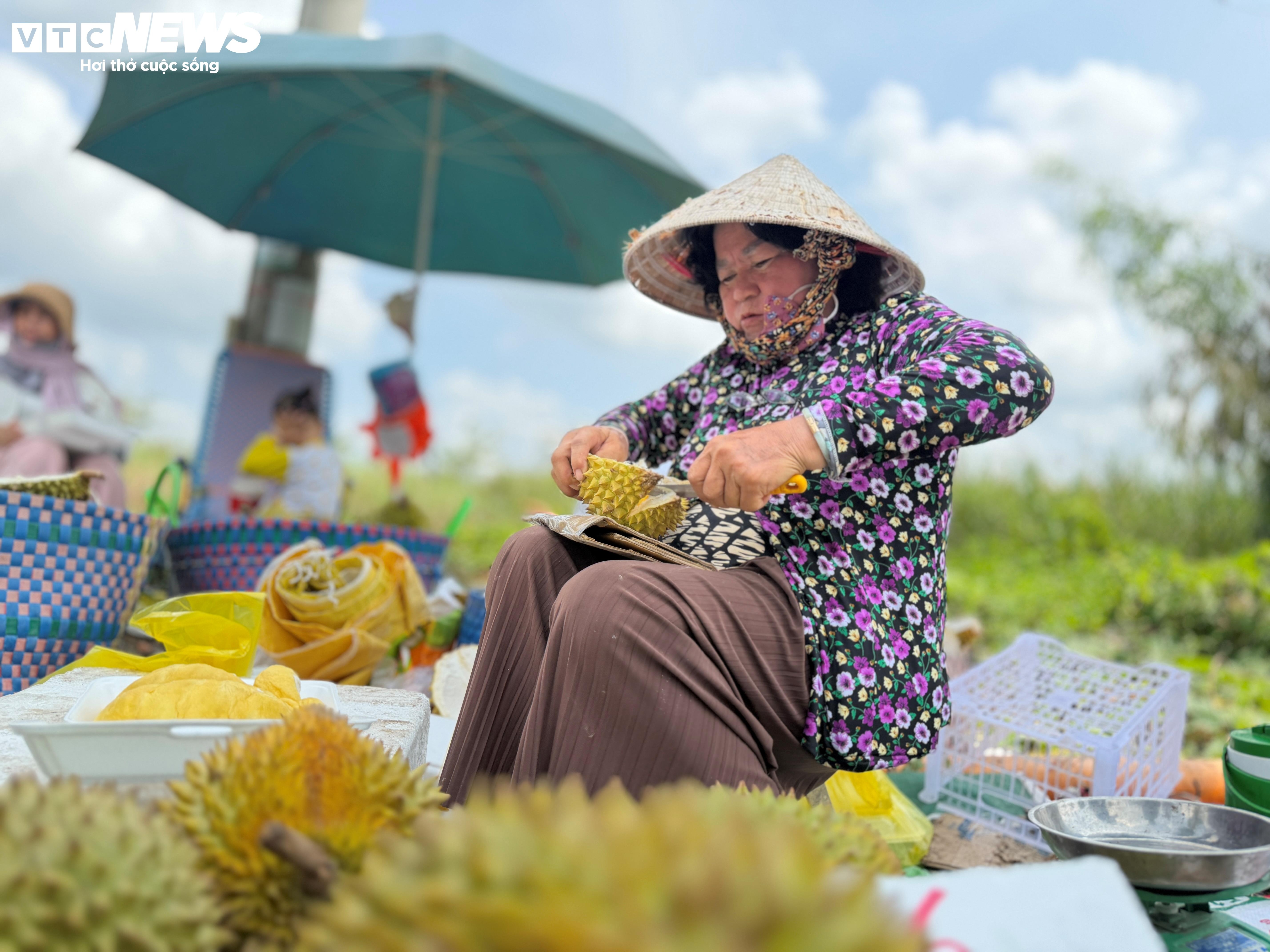 Sau rieng anh 12