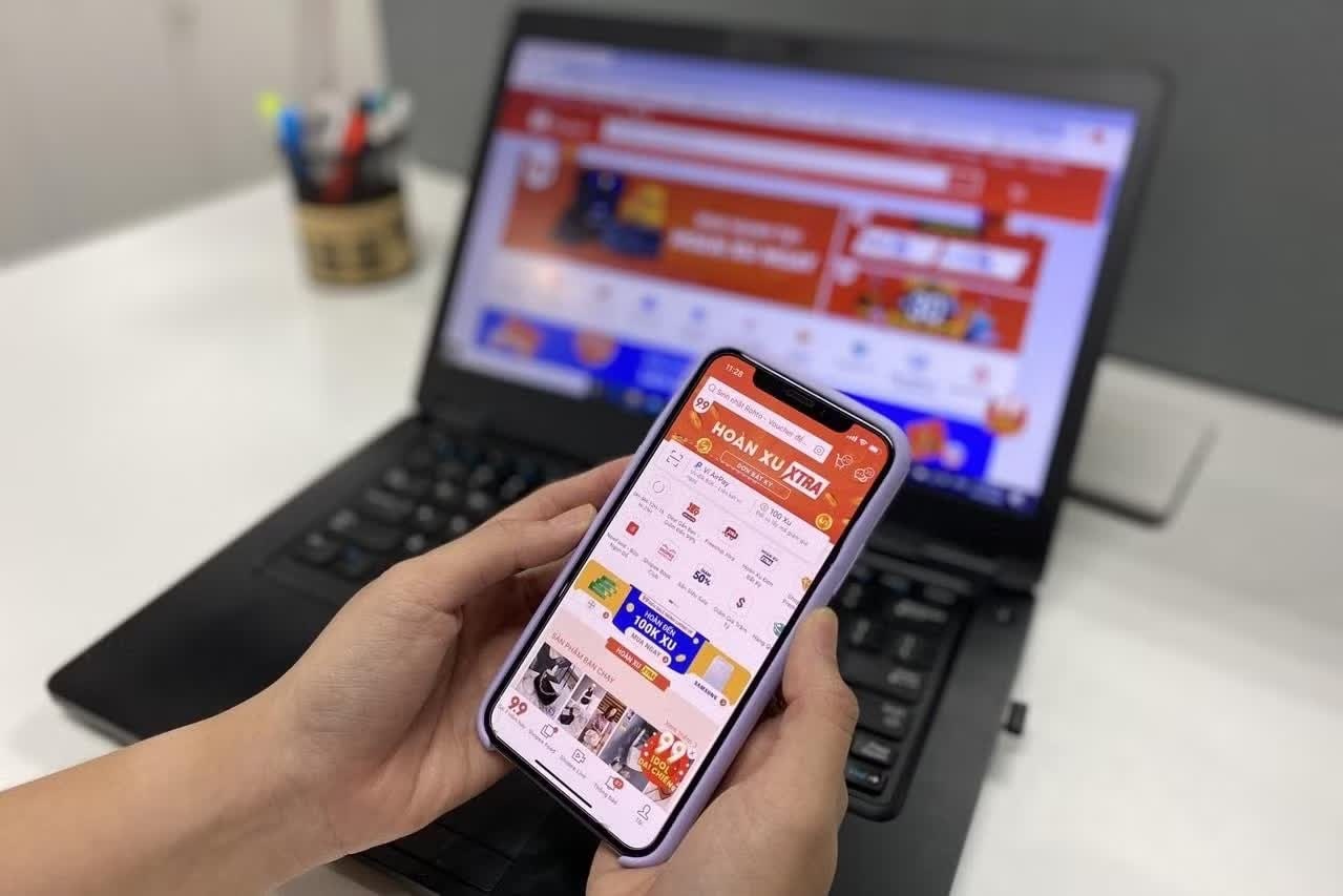 Shopee,  TikTok Shop anh 2