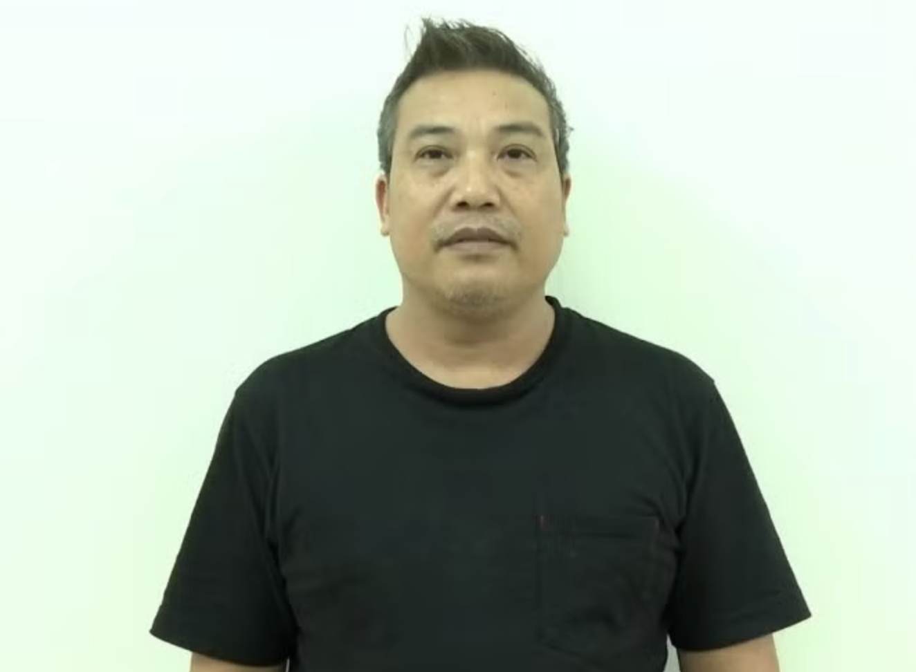Vu buon lau 28.000 vien kim cuong: Cong ty lien quan noi gi? hinh anh