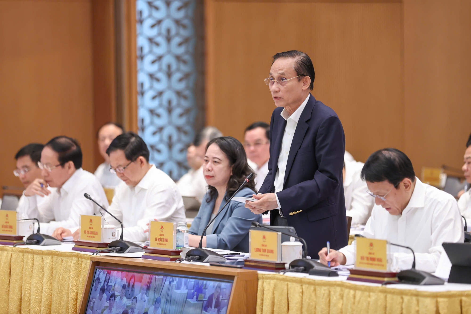 tang truong hai con so anh 1
