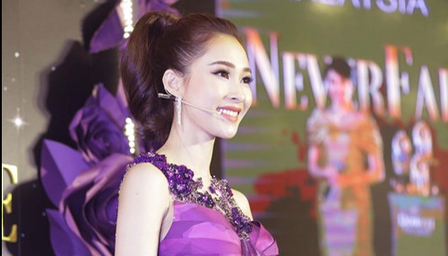 Hoa Hau Thu Thao noi tieng Anh trong su kien ngay 8/3 hinh anh