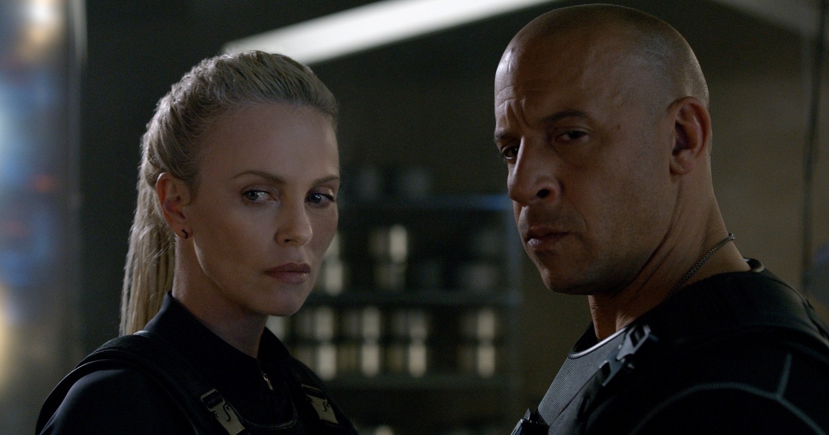 'The Fate of the Furious' gay bat ngo voi dan xe dieu khien tu xa hinh anh
