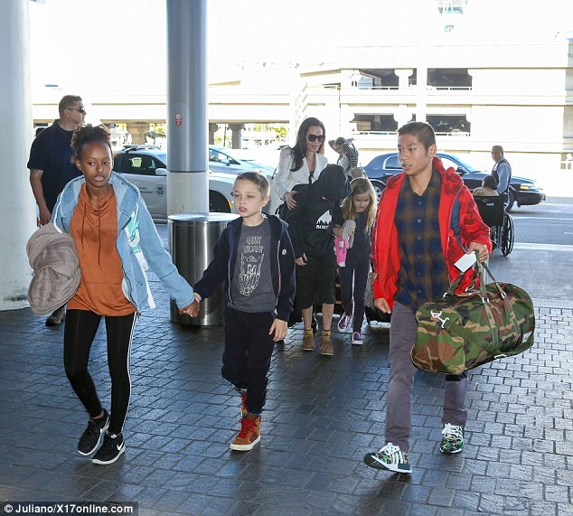 Pax Thien qua Campuchia anh 2