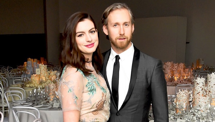 Anne Hathaway: 'Toi khong can ai ca, chi can chong thoi' hinh anh