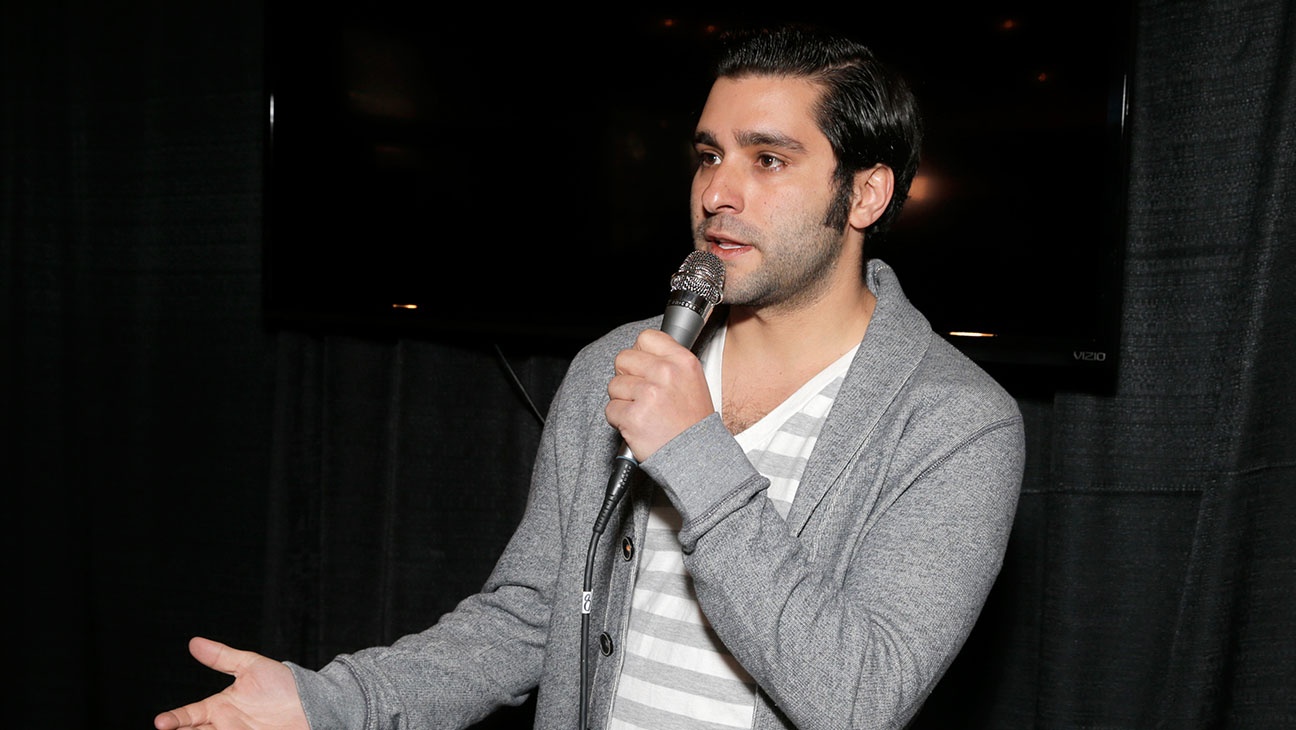 Hinh anh dep trai cua dao dien 'Kong' khi chua co bo rau dai hinh anh