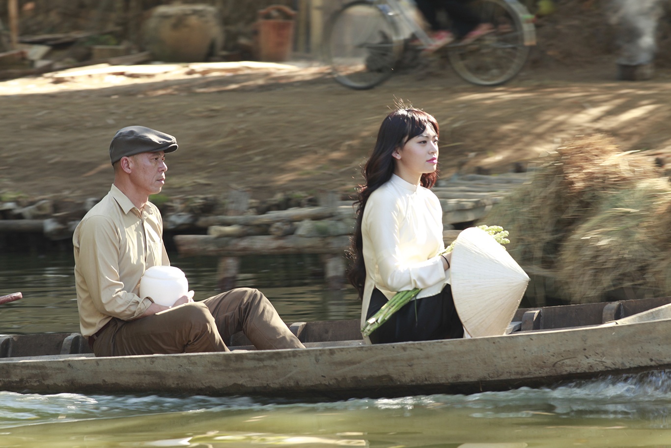 Uyen Linh cover ‘Di de tro ve’ cho Da Co Hoai Lang hinh anh