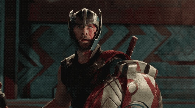 'Thor: Ragnarok' ra mat trailer dau tien: Than Sam dung do Hulk hinh anh