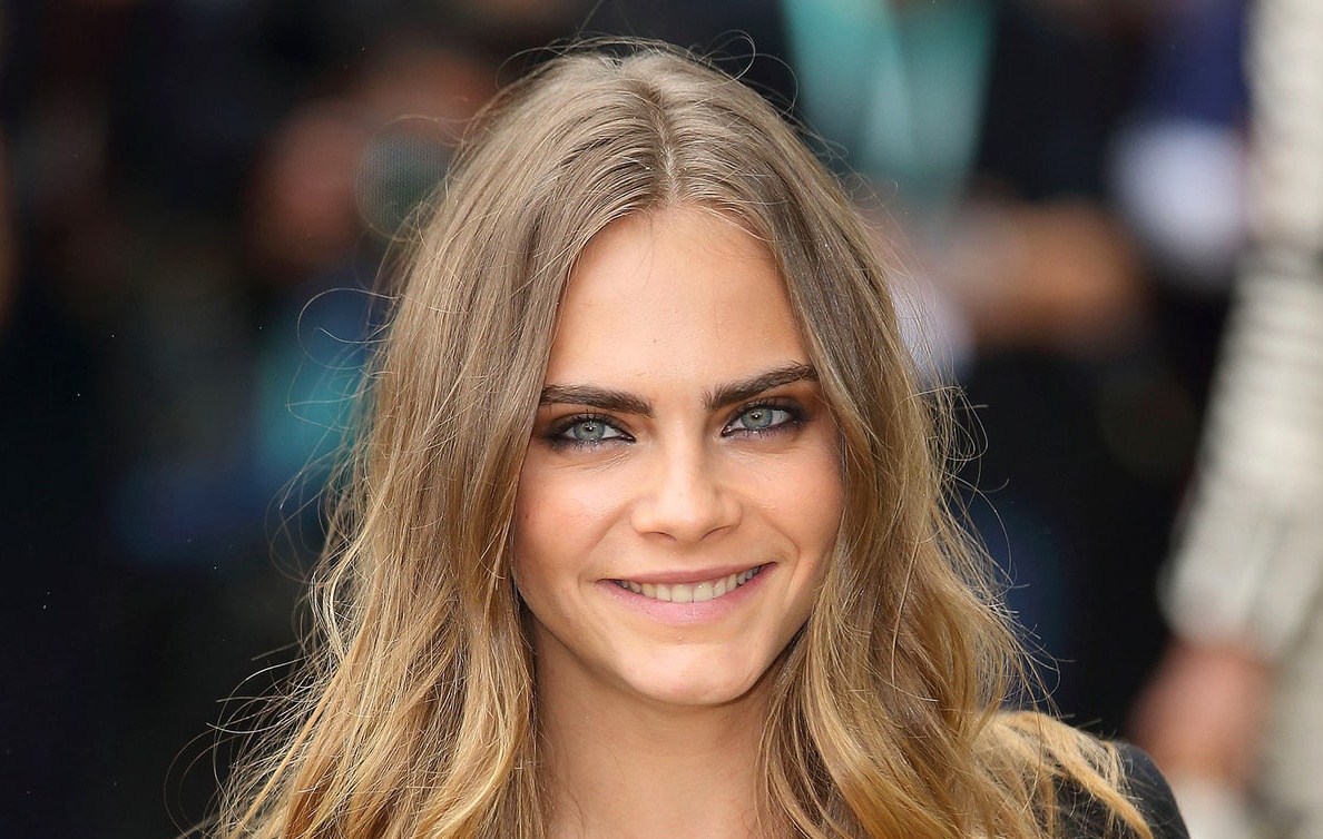 Phong cach thoi trang cua Cara Delevingne hinh anh