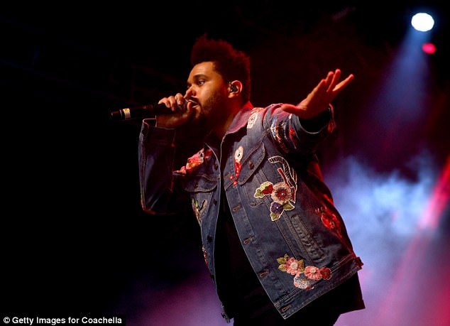The Weeknd om hon Selena Gomez anh 6