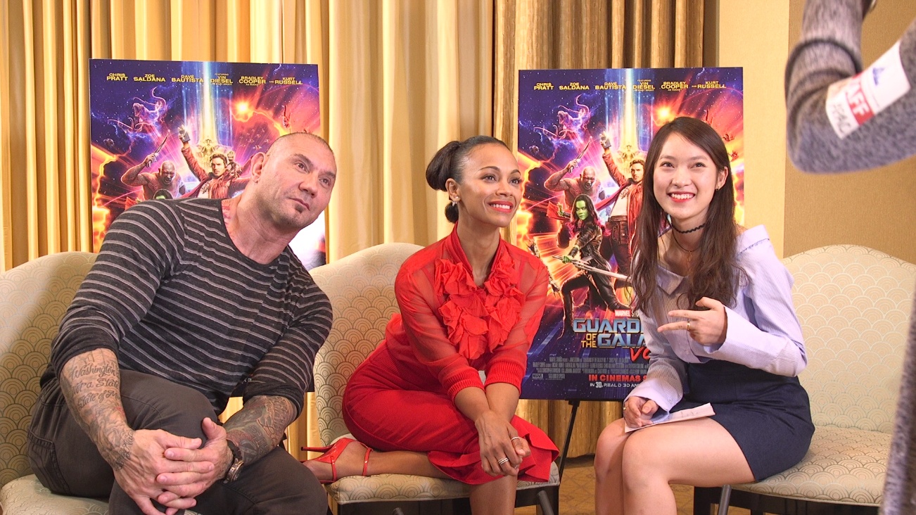 nữ MC “7 thứ tiếng” phỏng vấn Chris Pratt ảnh 3 nu MC “7 thu tieng” phong van Chris Pratt anh 3