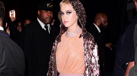 Dan sao Hollywood do vay ao goi cam o tiec hau Met Gala 2017 hinh anh