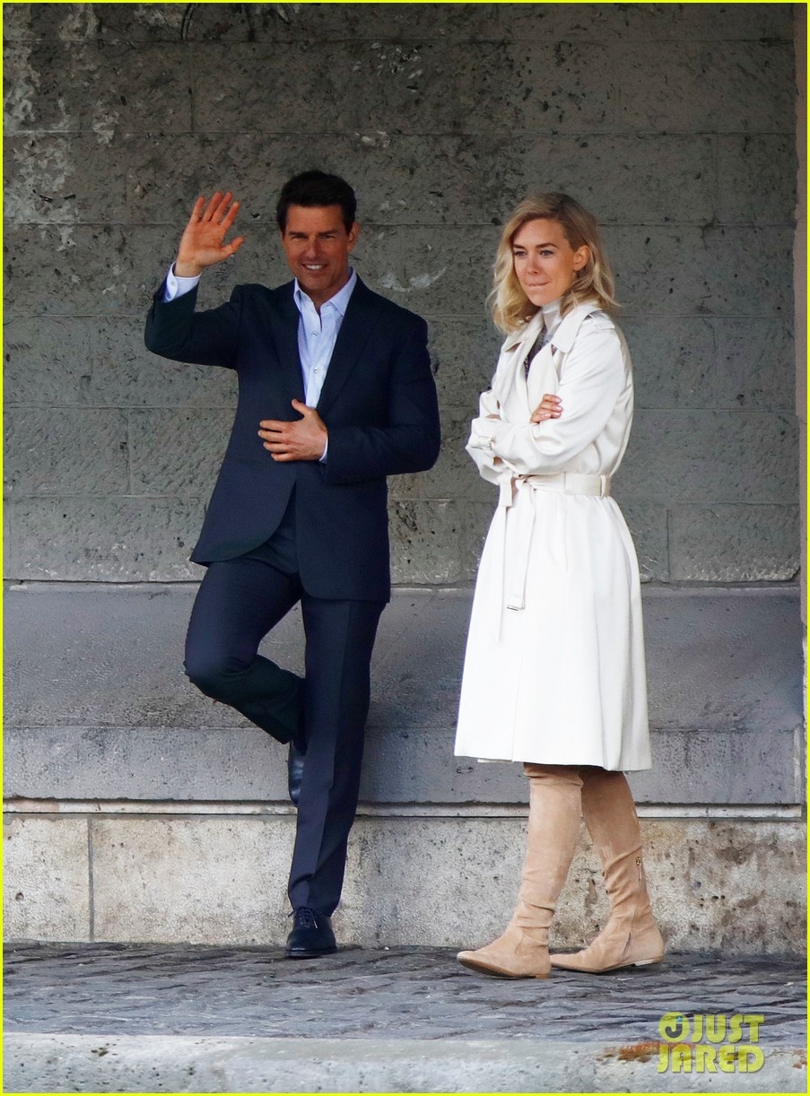 Tom Cruise hon Vanessa Kirby anh 6