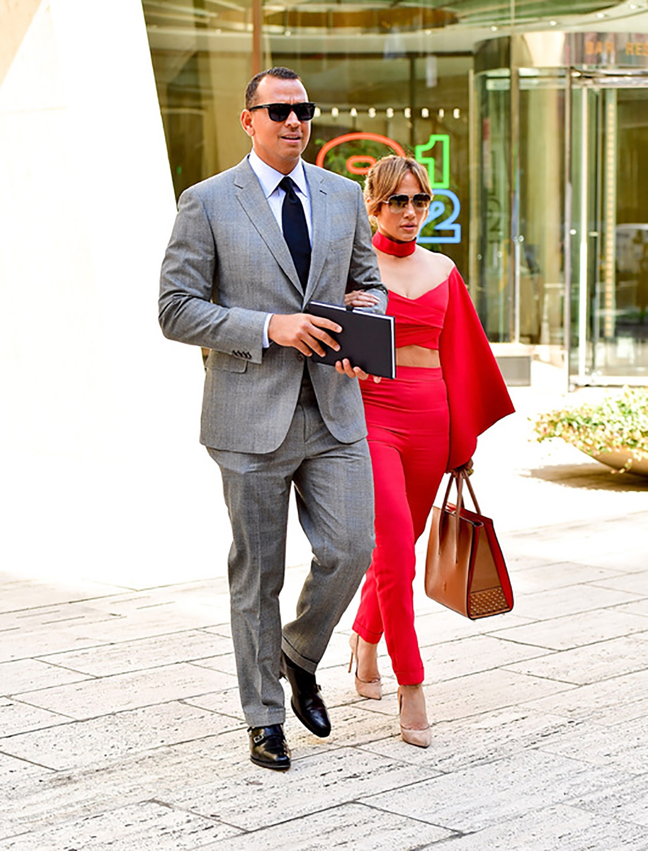 thời trang Jennifer Lopez và bạn trai ảnh 1 thoi trang Jennifer Lopez va ban trai anh 1