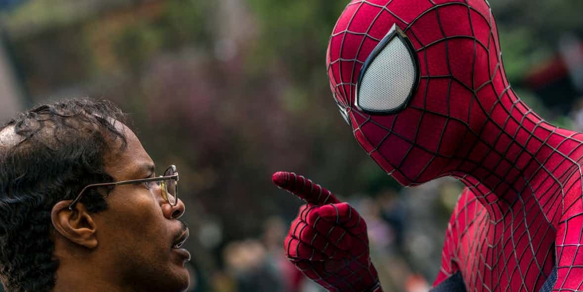 Nhung bo phim lam 'xau mat' hang Marvel hinh anh