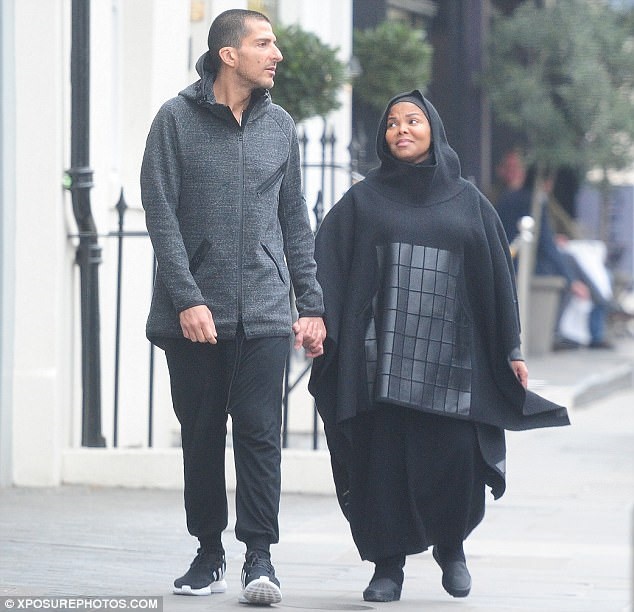 Janet Jackson nhận hoa từ chồng ảnh 2 Janet Jackson nhan hoa tu chong anh 2