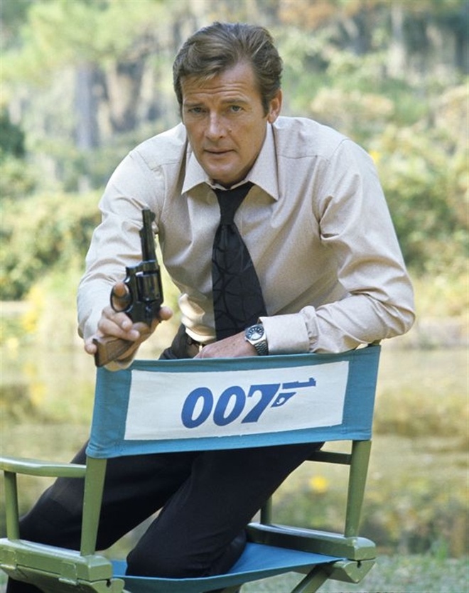 Diep vien 007 Roger Moore qua doi anh 3