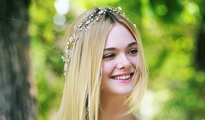 Elle Fanning: Nang tho 19 tuoi voi nu cuoi xinh nhat Hollywood hinh anh