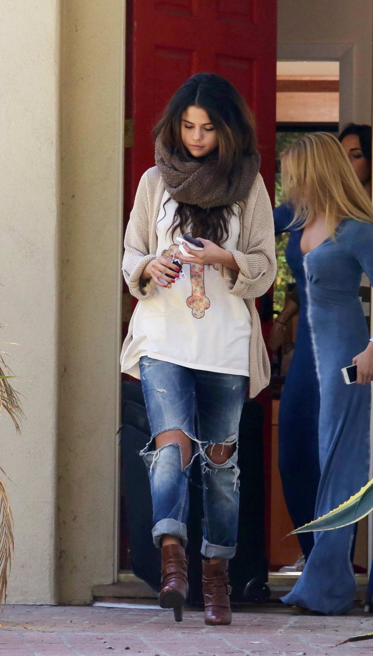 hoc Selena Gomez dien quan jeans sanh dieu anh 6
