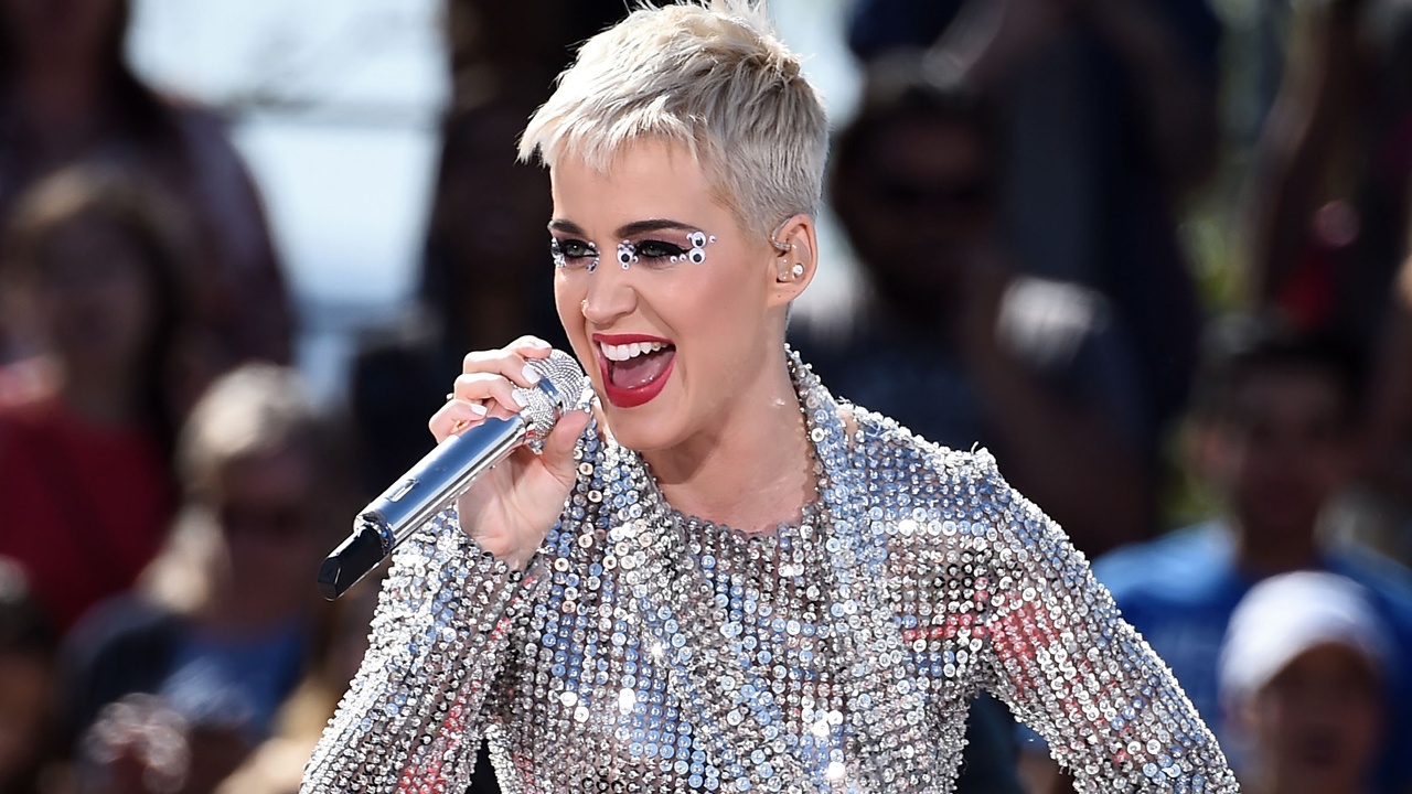 Katy Perry thay đổi lời bài hát Swish Swish  ảnh 1 Katy Perry thay doi loi bai hat Swish Swish anh 1