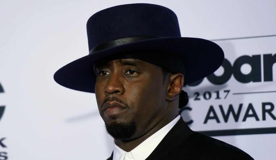 Thu nhap cua Taylor Swift tuot doc khong phanh, Diddy troi day hinh anh