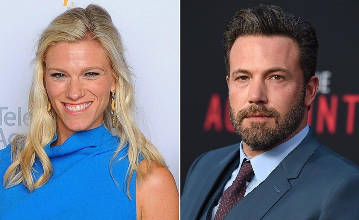 Ben Affleck va ban gai vua ly hon chong cong khai hen ho hinh anh