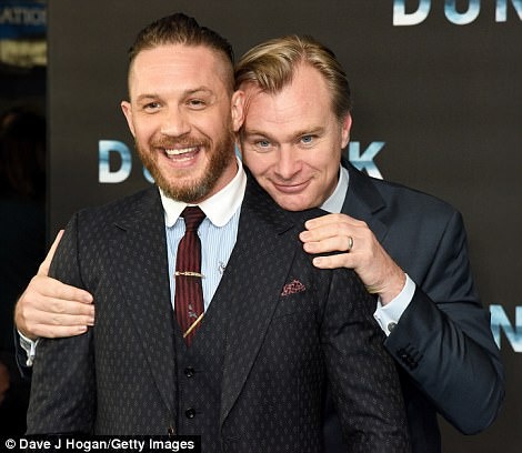 dan sao nam dien trai ra mat Dunkirk o London anh 9