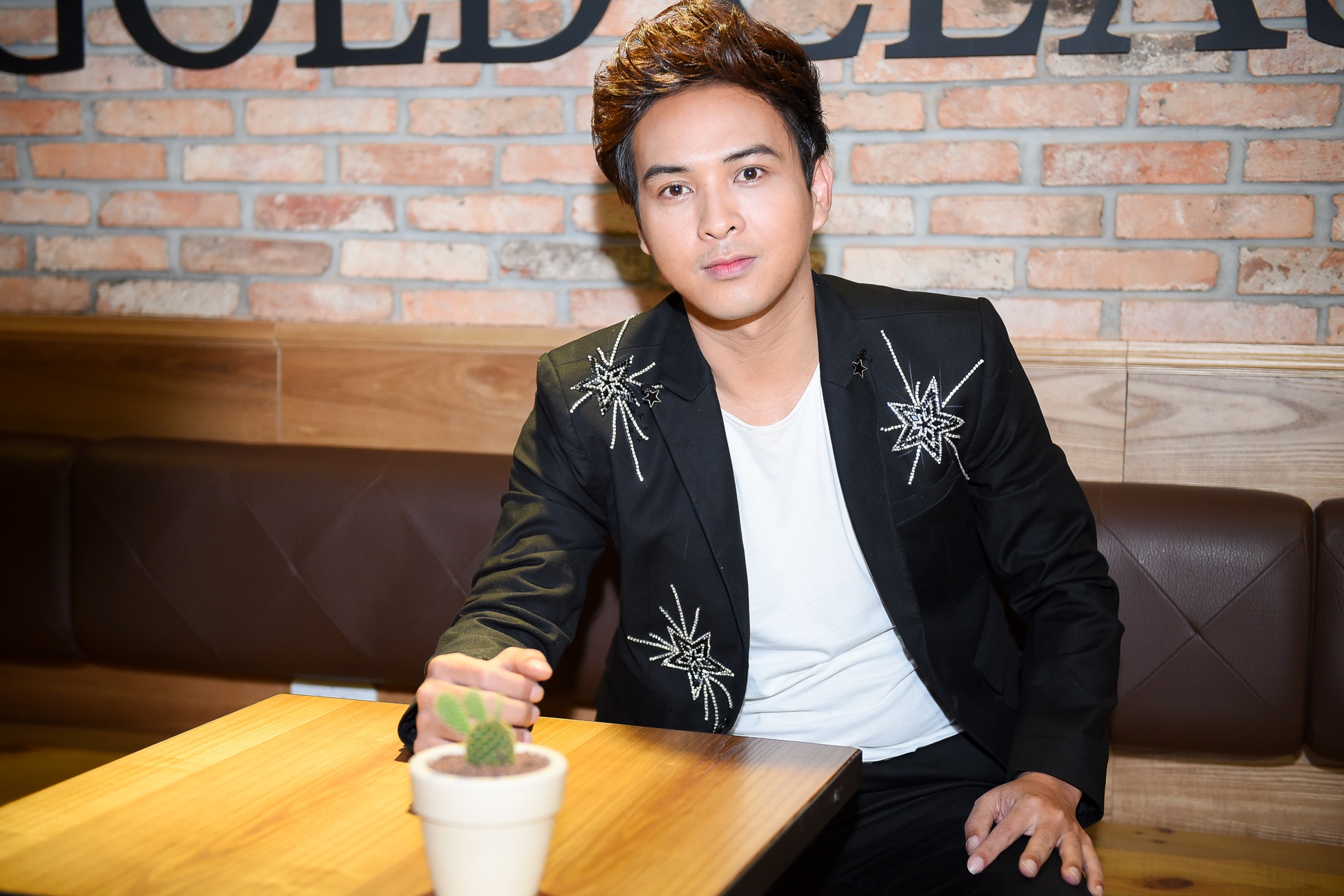 Ho Quang Hieu ra mat phim ngan ca nhac hinh anh