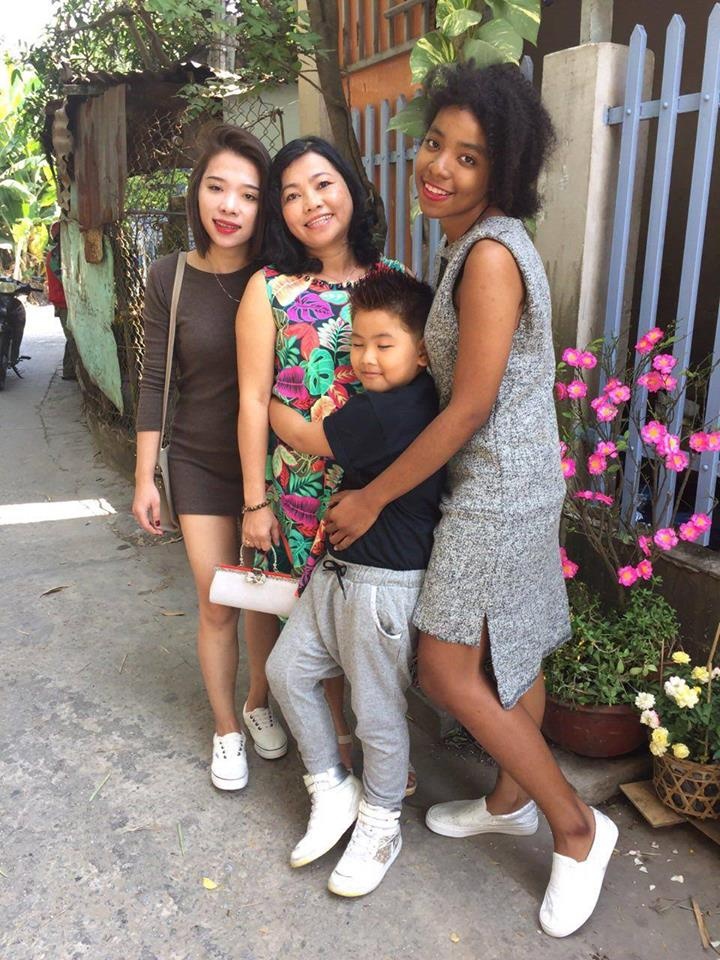 thi sinh Hoa hau hoan vu Viet Nam da mau anh 2