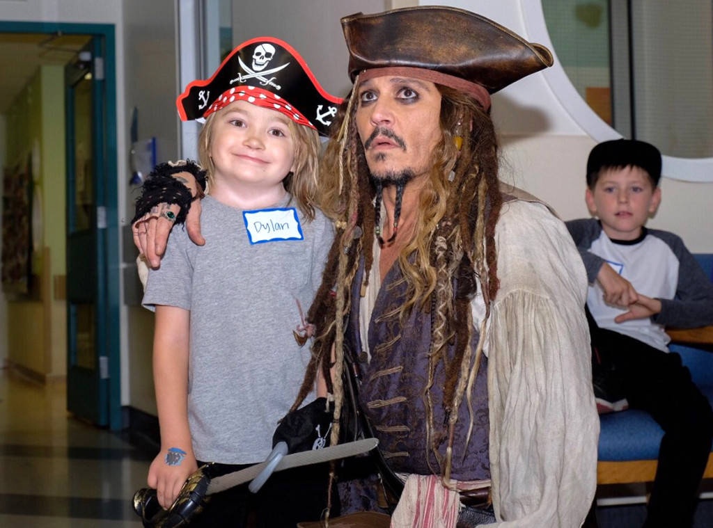 Johnny Depp hoa than Jack Sparrow anh 3