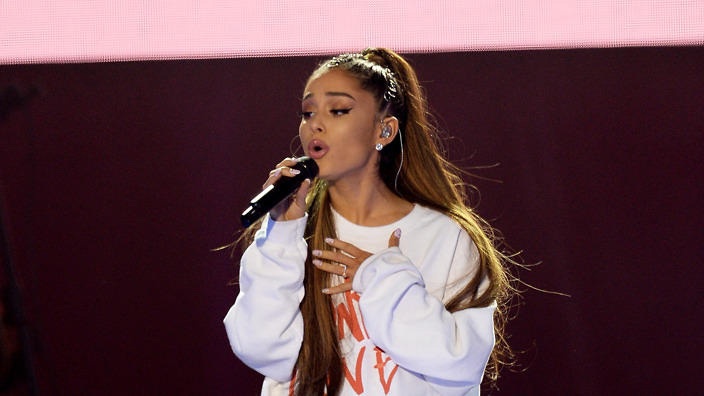 Ariana Grande chi chi trich o Han Quoc anh 1