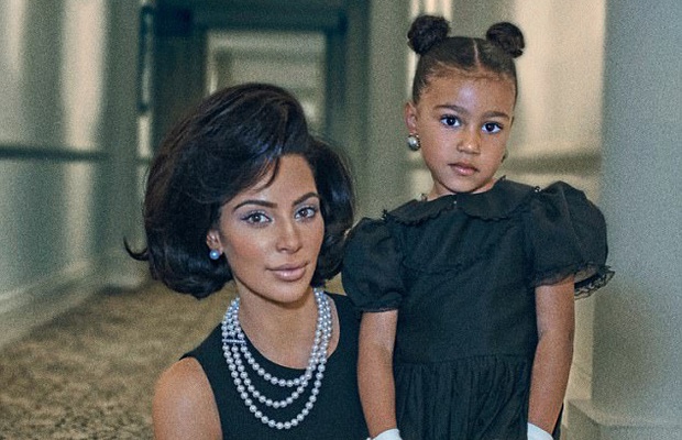 Kim Kardashian bi chi trich vi hoa than thanh De nhat phu nhan My hinh anh