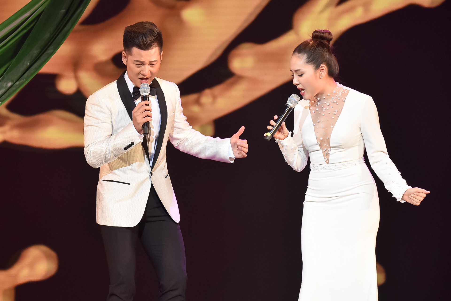 My Tam song ca voi Dam Vinh Hung anh 7