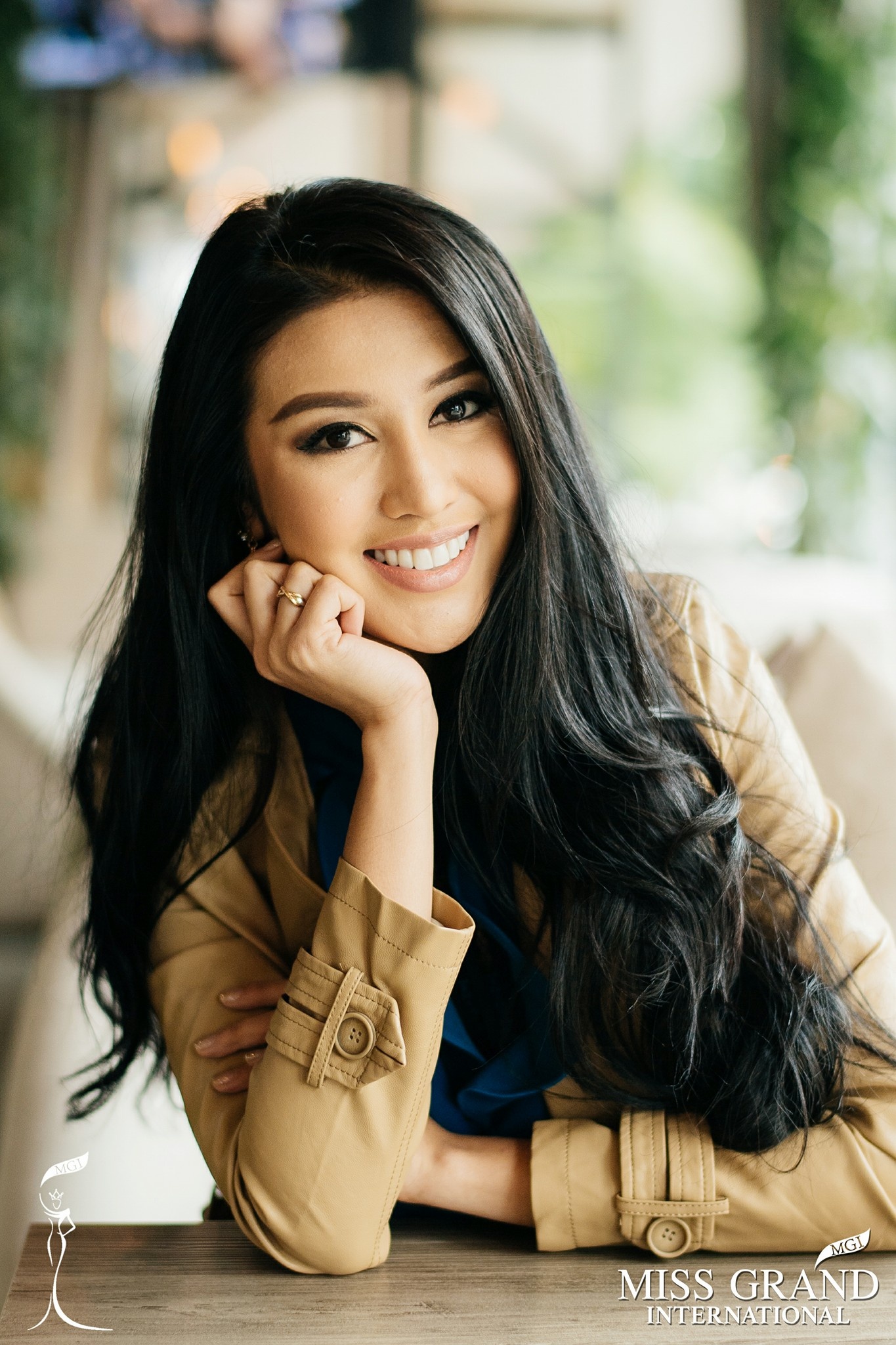 nhan sac hoa hau cua cac hoa hau anh 6