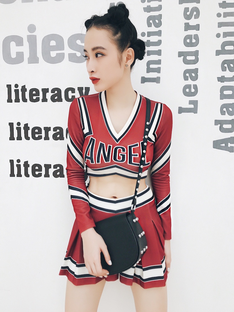 thoi trang Angela Phuong Trinh anh 1