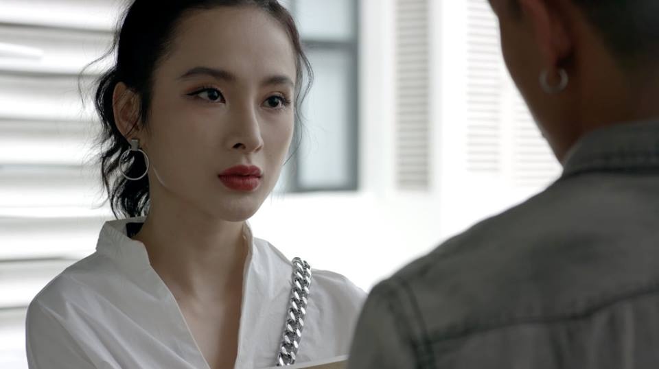 'Glee': Huu Vi buon ba nhin Phuong Trinh say dam ben Rocker Nguyen hinh anh