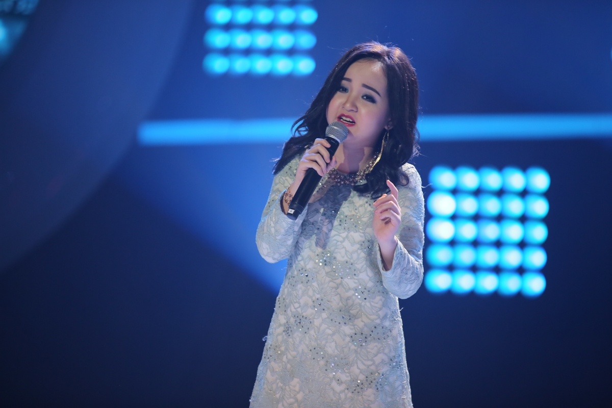Co be 10 tuoi tu tin hoa Thanh Lam o Guong mat than quen nhi hinh anh