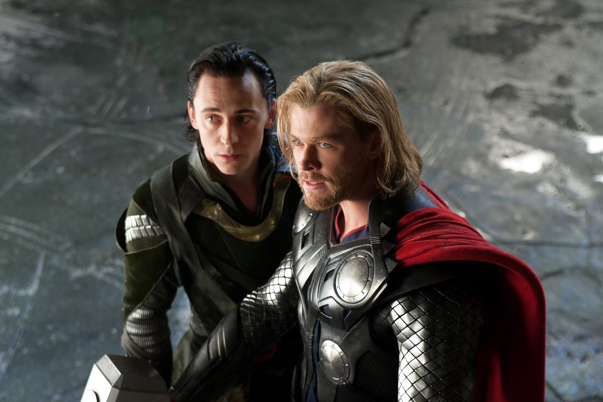 Tom Hiddleston đóng Loki  ảnh 3 Tom Hiddleston dong Loki anh 3